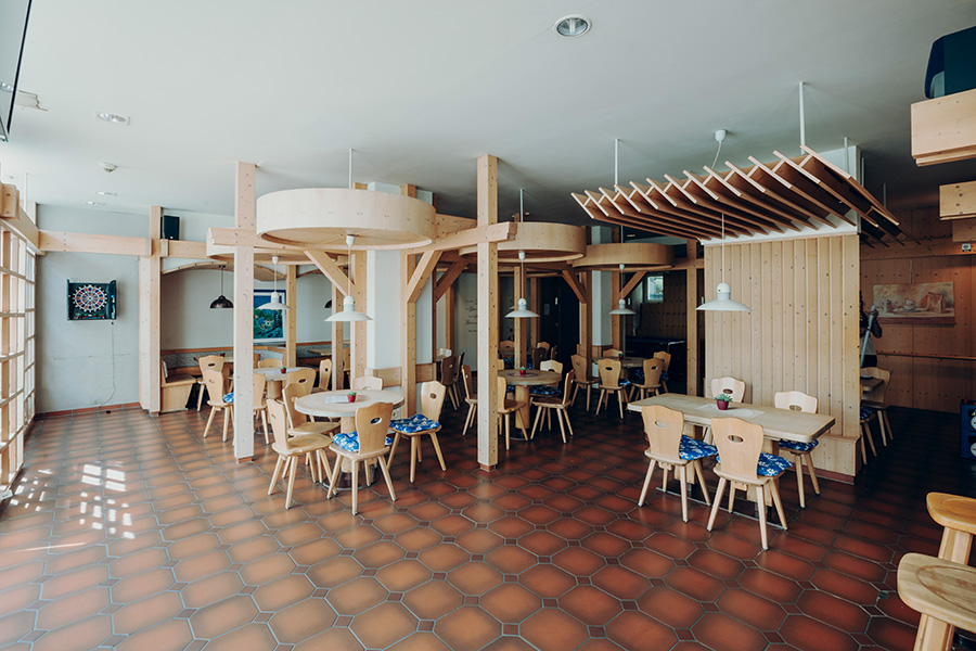 Blick in die Cafeteria der Klinik Bad Wörishofen Blick in die Cafeteria der Klinik Bad Wörishofen