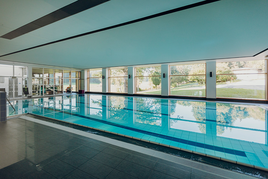 Blick in das Schwimmbad der Klinik Bad Wörishofen Blick in das Schwimmbad der Klinik Bad Wörishofen
