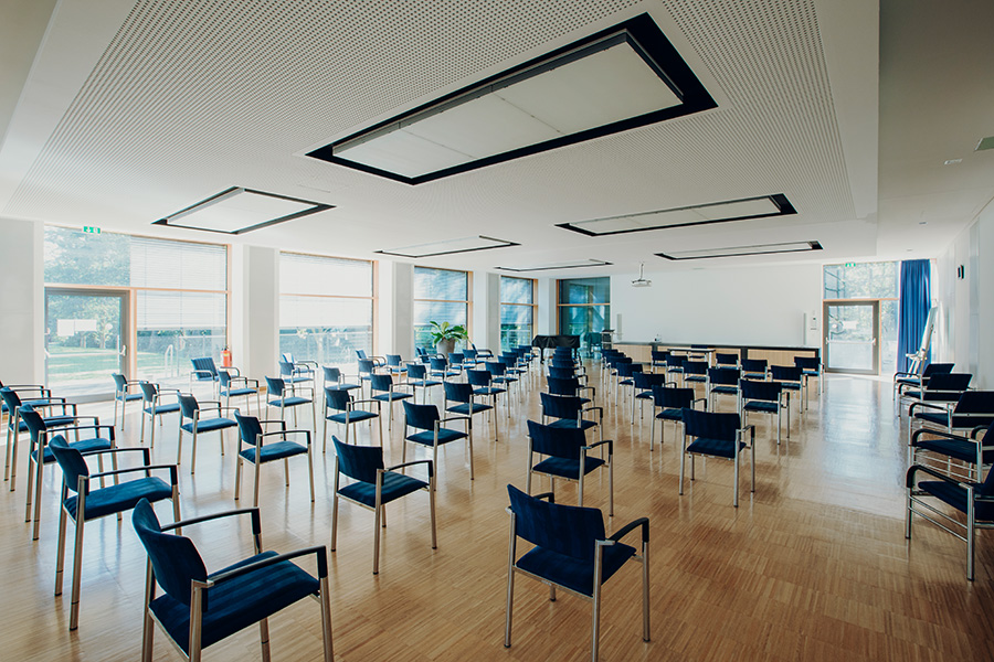 Blick in den Vortragssaal der Klinik Bad Wörishofen Blick in den Vortragssaal der Klinik Bad Wörishofen